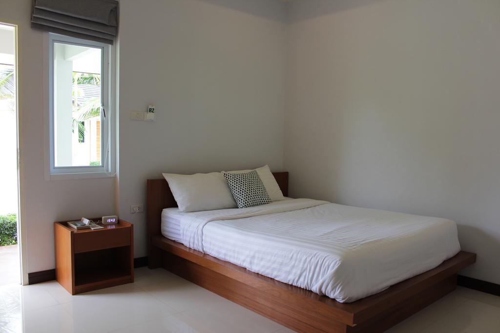 The Brass Villa Garden Resort Sattahip Exterior photo